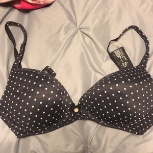 Victoria’s Secret comfortable bra 36c